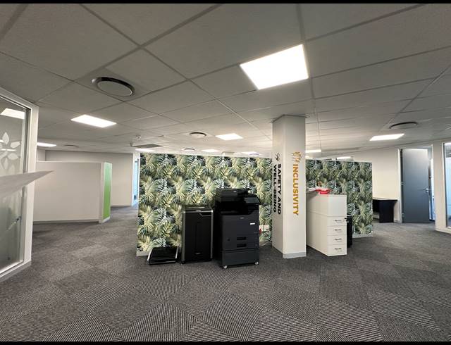 533M² OFFICE TO LET IN DORINGKLOOF
